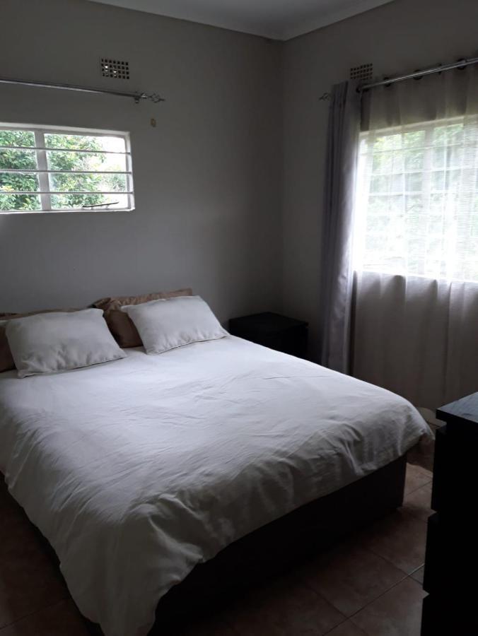 לוסקה Sheilas Home Away From Home מראה חיצוני תמונה